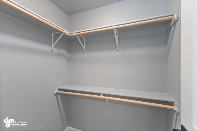 Building Photo - 550 W Galway Dr