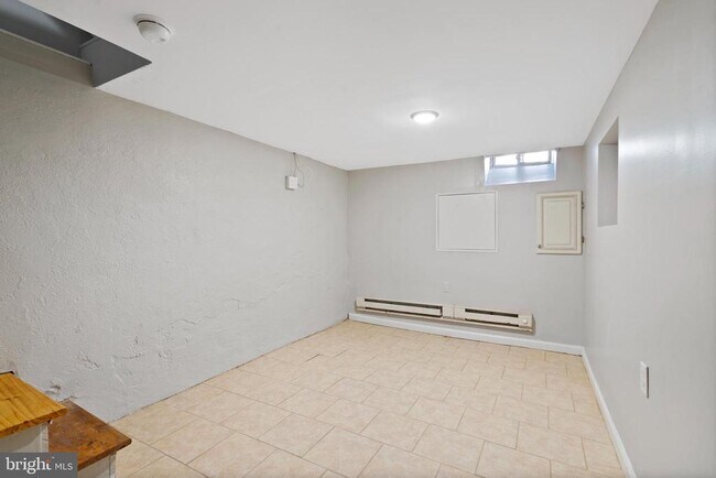 Building Photo - 1836 Memphis St