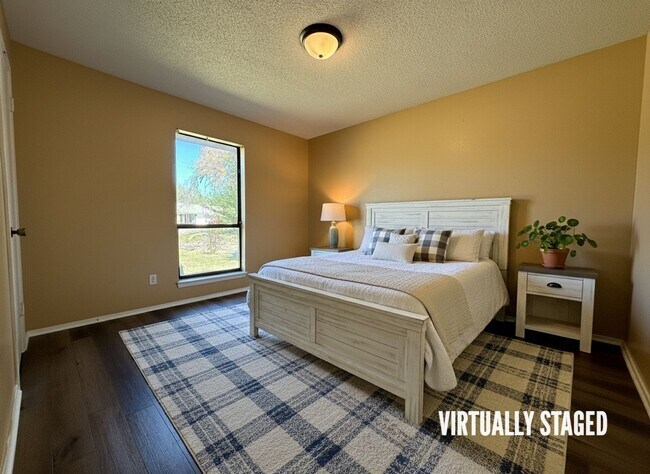 Building Photo - 2308 Ridglea Ct