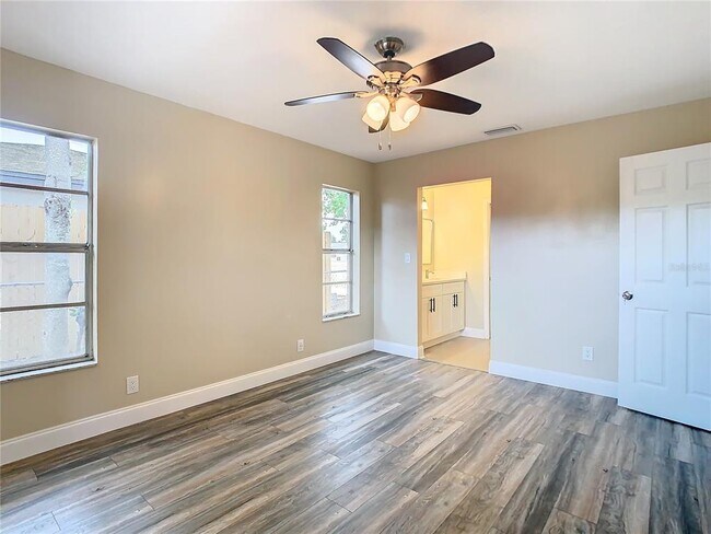 Building Photo - 1612 Fox Run Dr