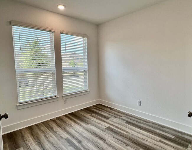 Building Photo - Elegant Parkside Retreat | Stunning 3BR Home with Office, Game Room & Covered Outdoor Living