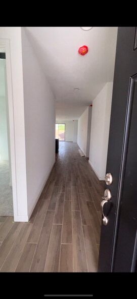 Building Photo - 4561 S Element