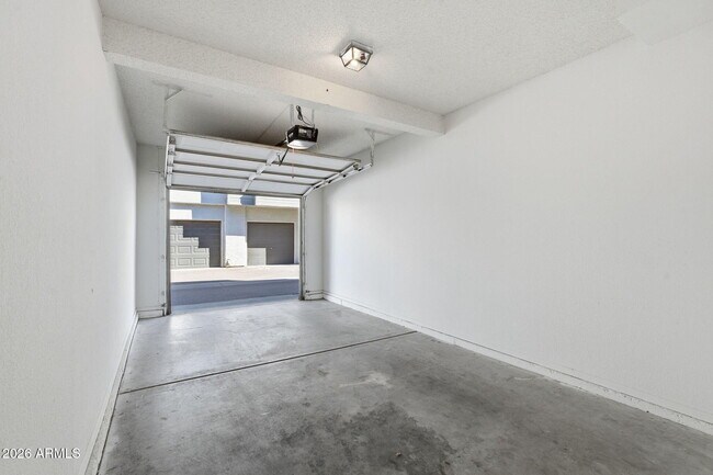 Building Photo - 9209 N 59th Ave