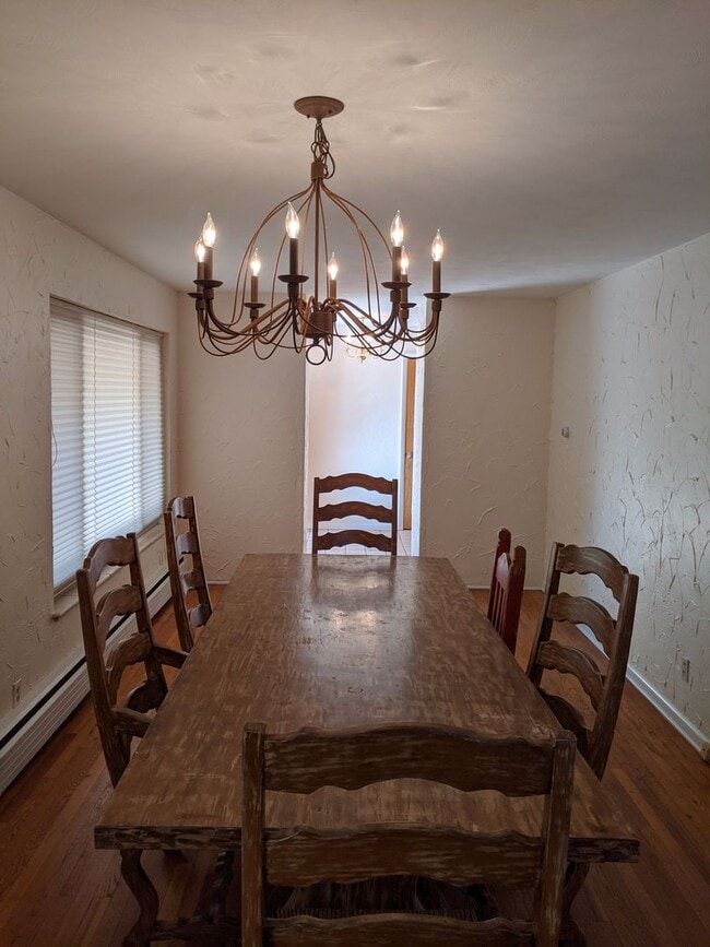 Building Photo - Beautiful Boulder Country Home - 4 Bed/2 Bath - Available July 3rd!