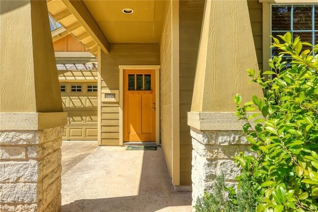 Building Photo - 2125 Amur Dr