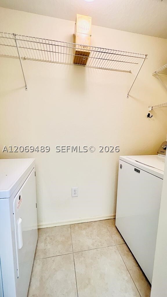 Building Photo - 2807 Veronia Dr