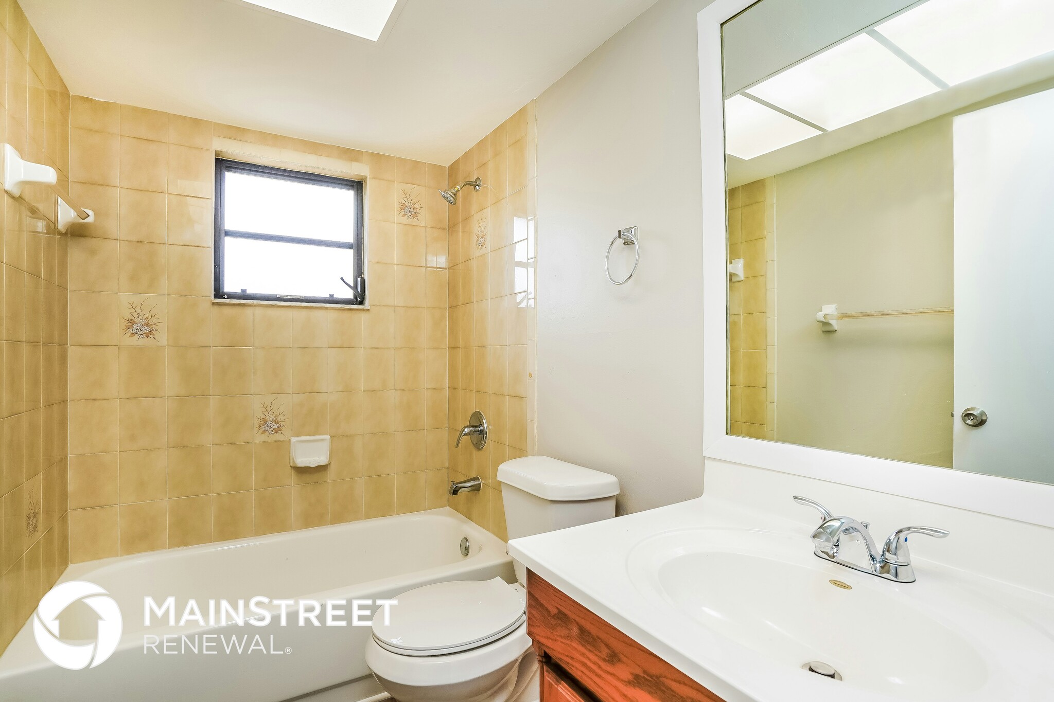 Building Photo - 2216 SE 6th Ln