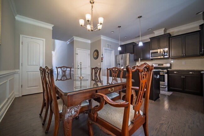 Building Photo - 4190 La Crema Dr
