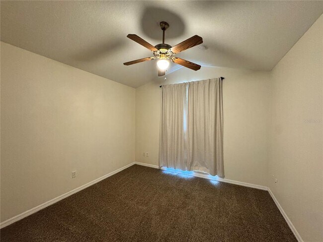 Building Photo - 520 Canary Island Ct