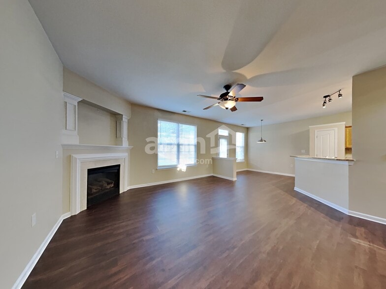 Building Photo - 133 Milroy Ln