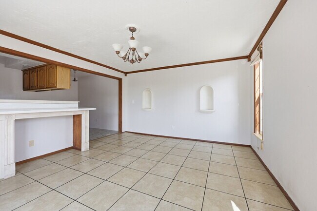 Building Photo - $2,145.95 with $300 off the first month's rent, 4 Beds - 2 Bath, Single Family Home in Colorado S...