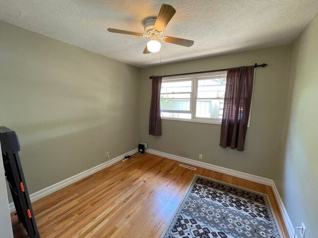 Building Photo - Lovely Home in St Johns with Fenced Yard, ...