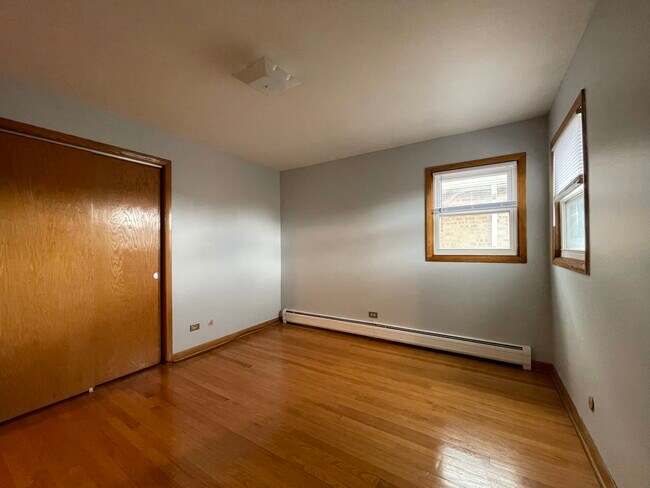 Building Photo - 8645 W Summerdale Ave