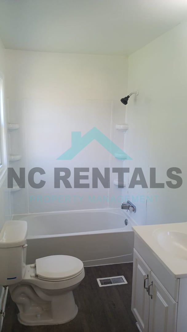 Building Photo - 1209 Gordon St