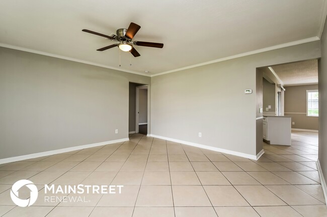 Building Photo - 1122 SE 17th St