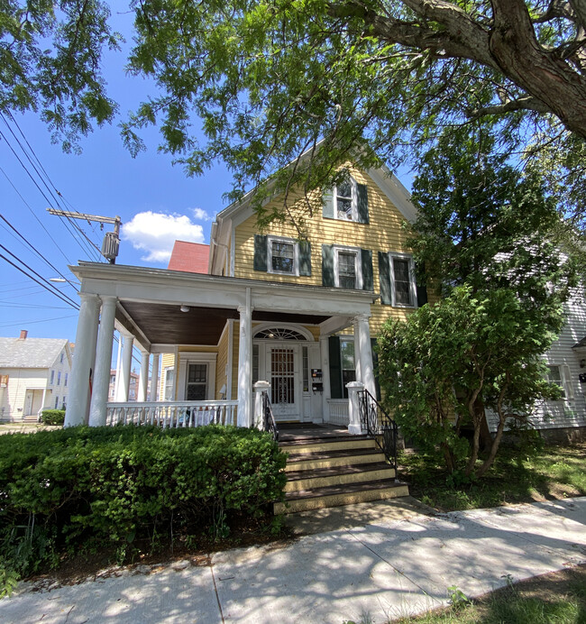 Building Photo - 14 Seminary Ave