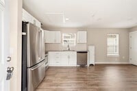 Building Photo - 3822 Lila St