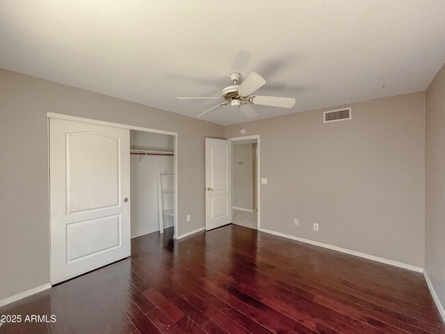 Building Photo - 1615 W Enfield Way
