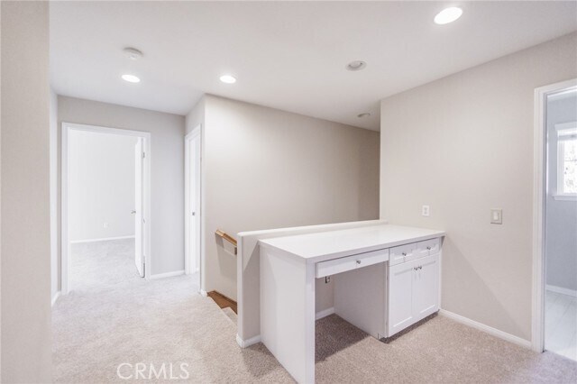 Building Photo - 920 Sawtooth Dr