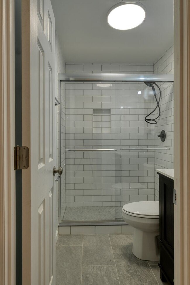 Building Photo - Storybook Tudor New Renovated | Two Full Kitchens | Full Finished Basement
