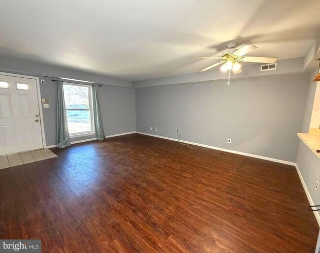 Building Photo - 316 Park Pl Dr