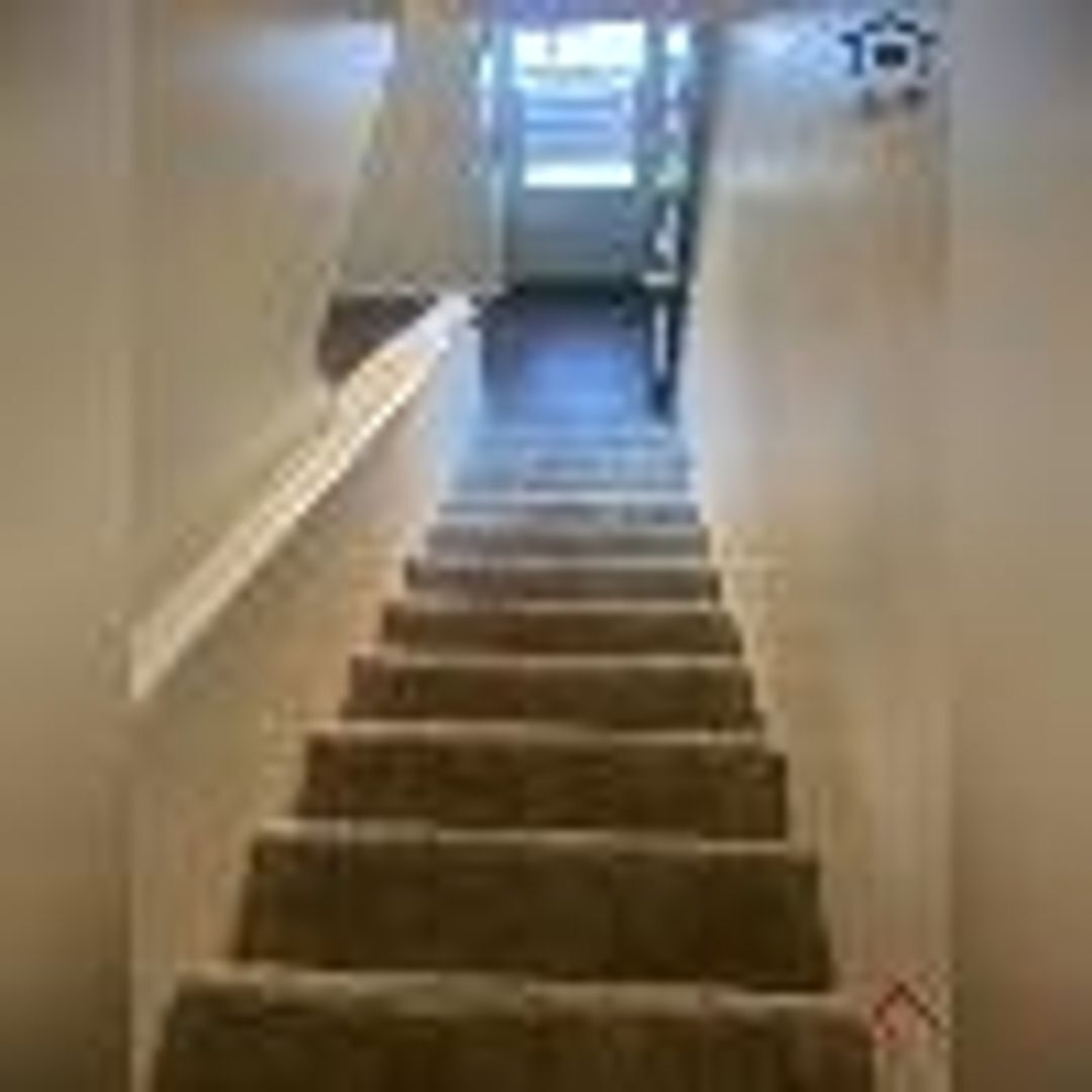 Building Photo - 540 W Stevens St