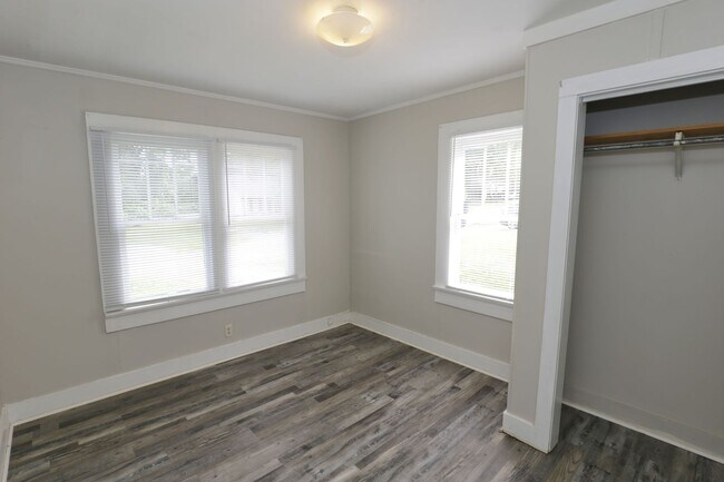 Building Photo - Cozy 1 Bedroom and 1 Bath house near JSU!