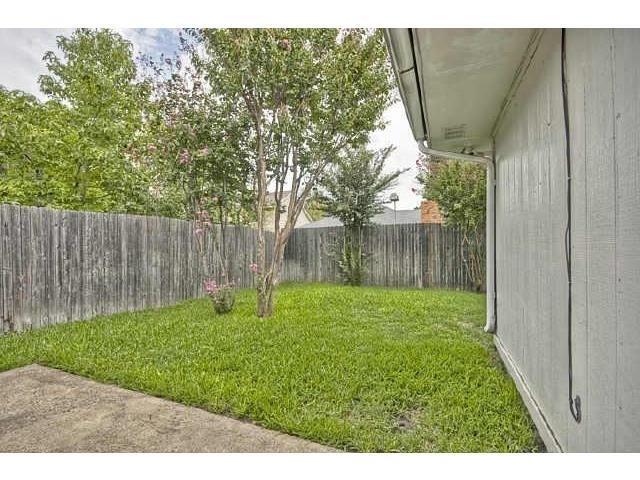 Building Photo - 2021 Chalfont Dr