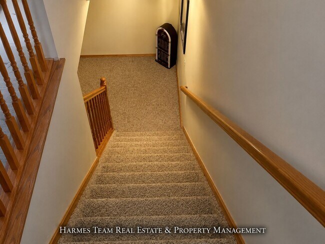 Building Photo - Spacious Home with Mountain Views & Finished Basement