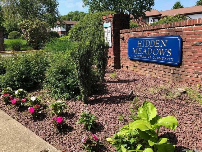 Building Photo - 83 Bailey Ct