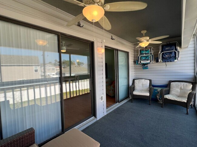 Building Photo - Myrtle Beach - 1 Bedroom / 1 Bath Condo