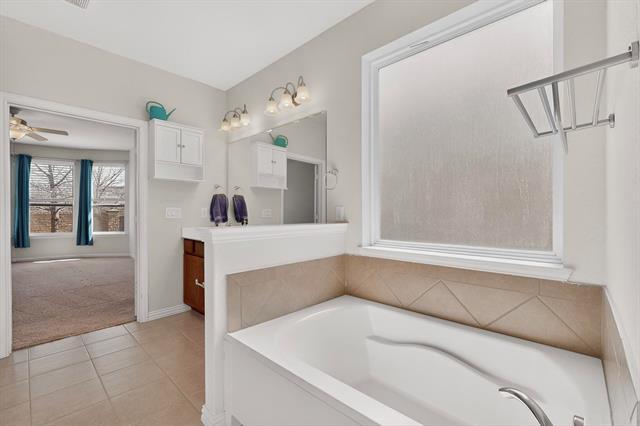 Building Photo - 709 Windward Dr