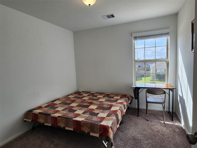 Building Photo - 31322 Whitfield Ct