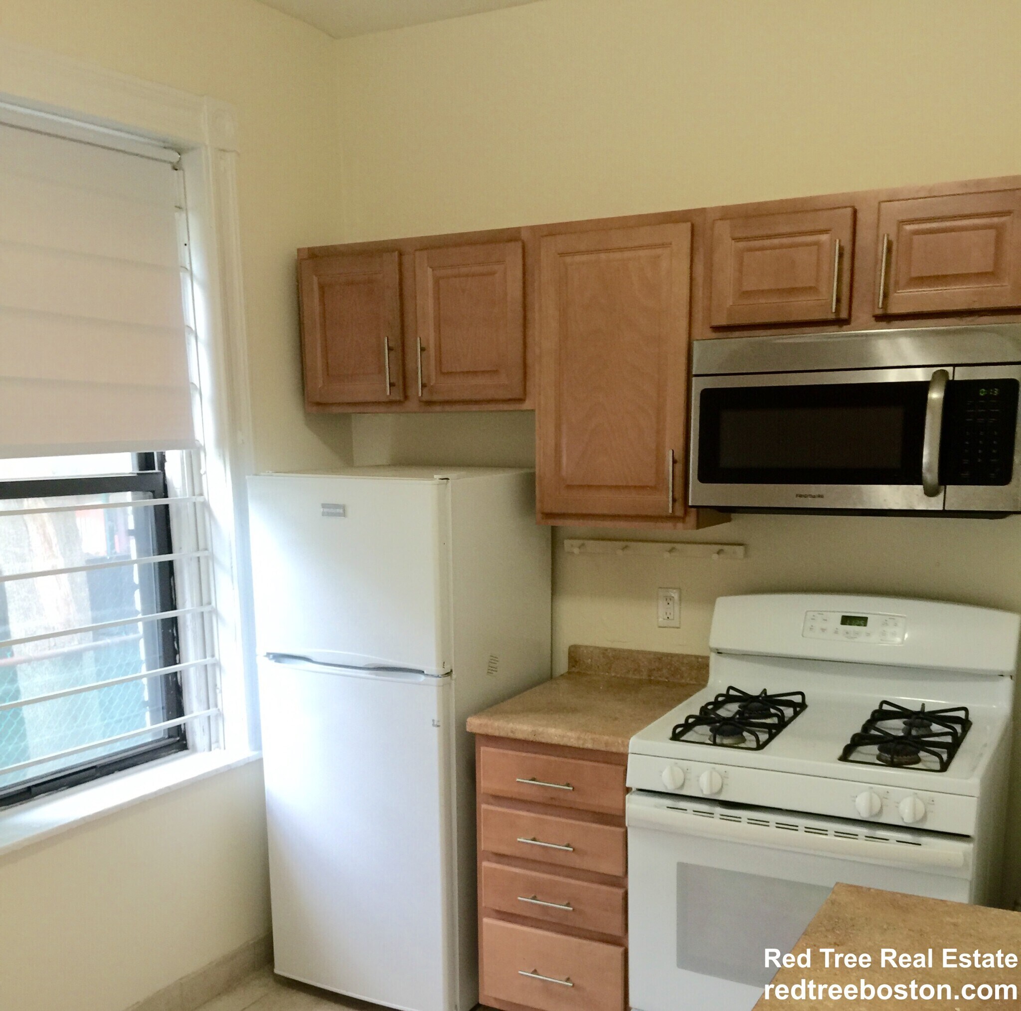 Building Photo - 21 Brighton Ave