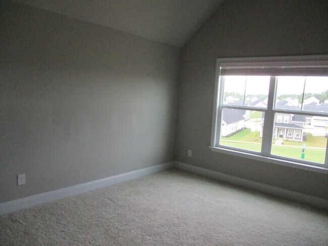 Building Photo - Beautiful Columbia County Home