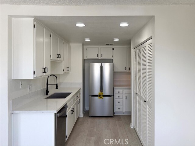 Building Photo - 14851 Mulberry Dr