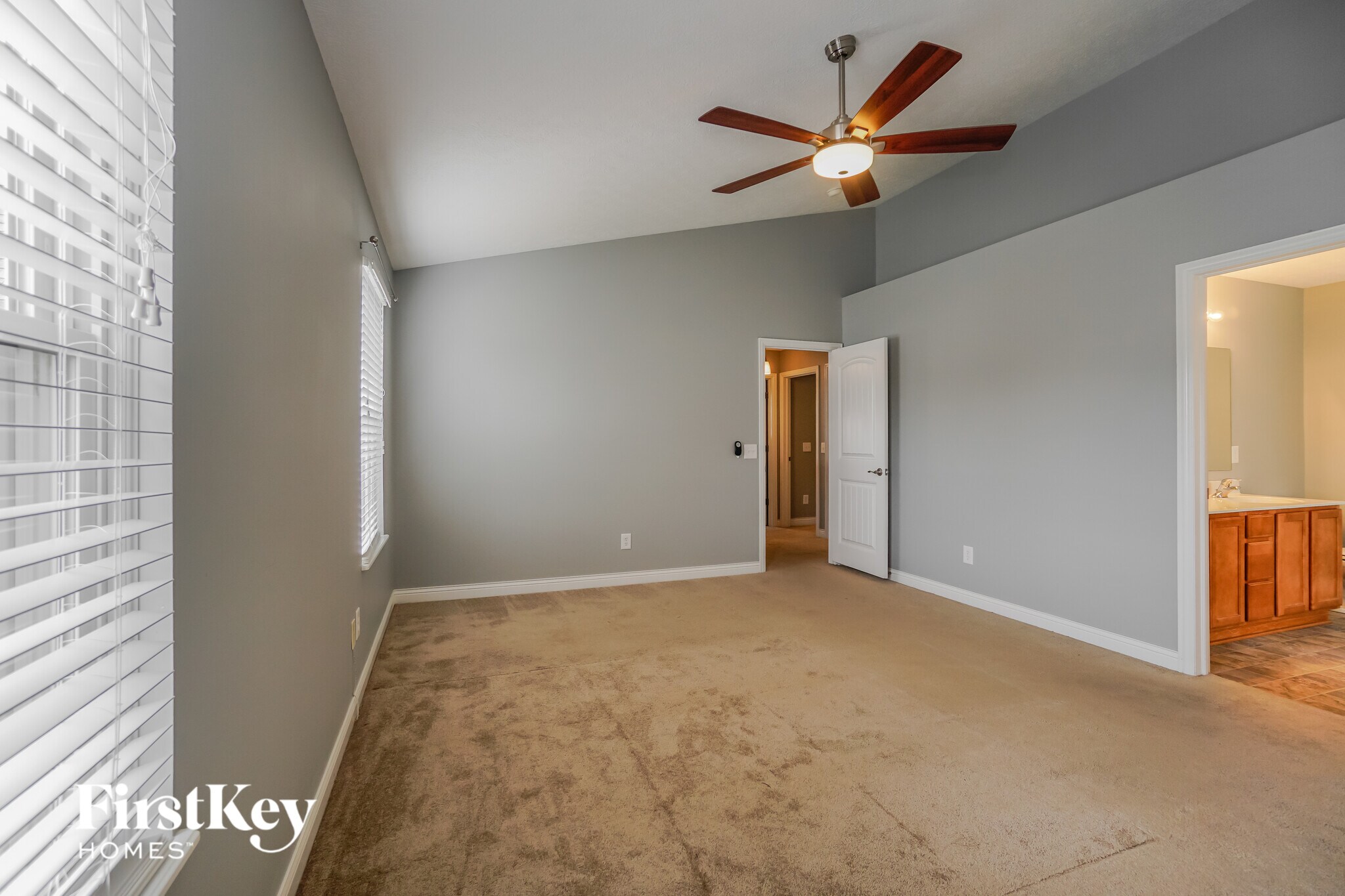 Building Photo - 5965 Mealla Rd