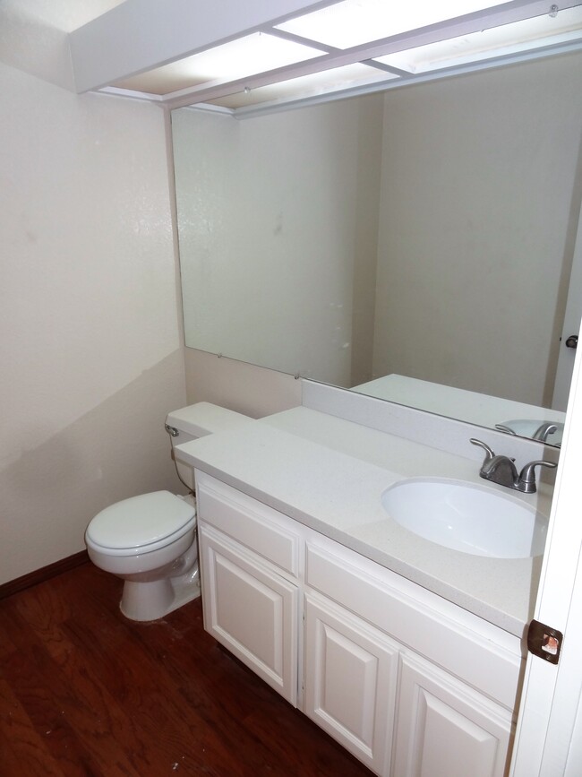 Building Photo - 161 Lynx Ct
