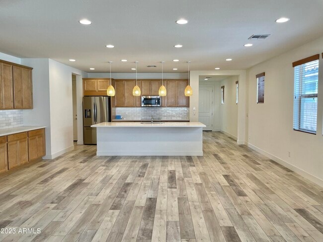 Building Photo - 20862 E Sparrow Dr