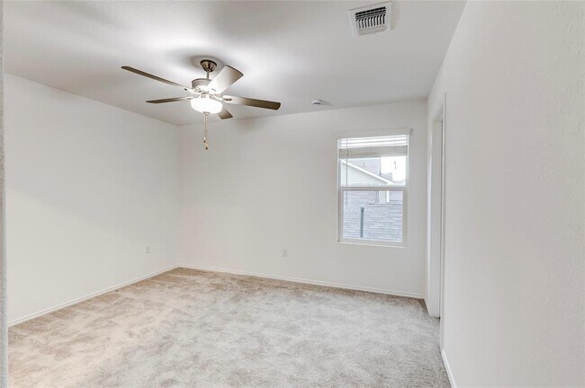 Building Photo - 7706 Poppy Petal Dr