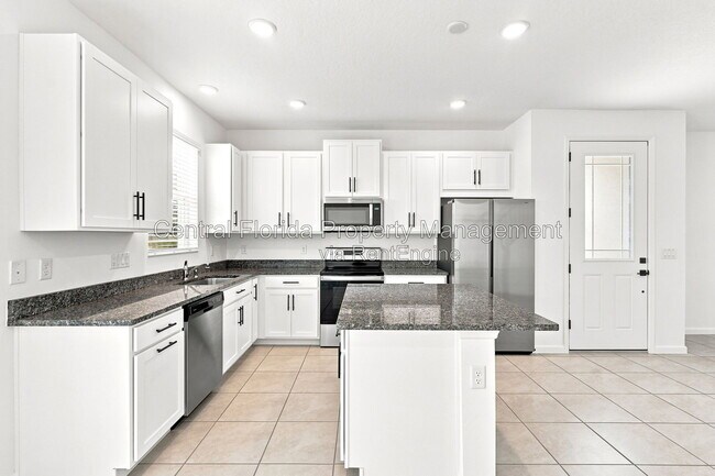 Building Photo - 865 Spring Palms Lp