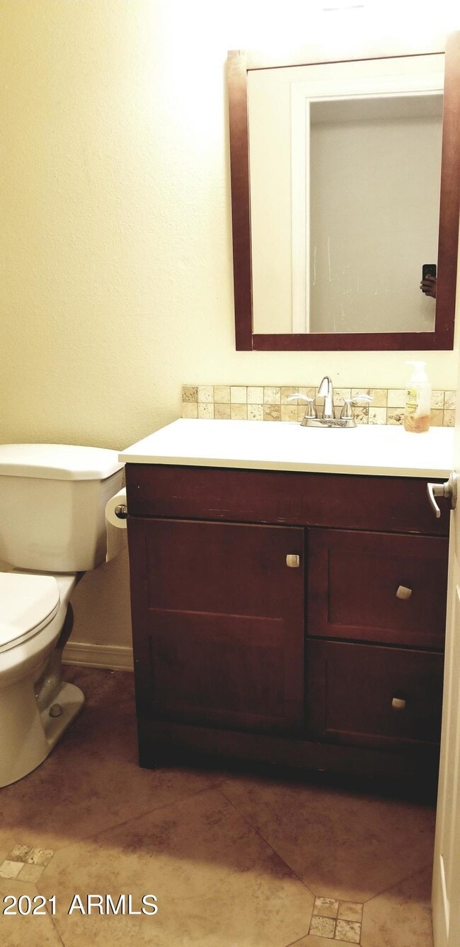 Building Photo - 3825 W Libby St