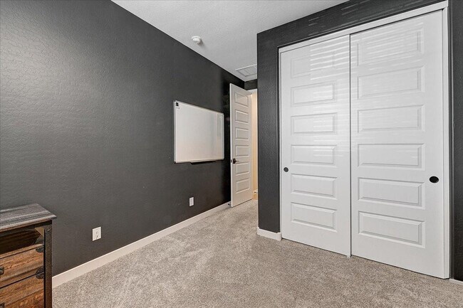Building Photo - 2053 W Lonesome Trl