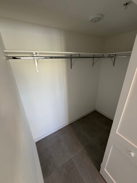 Building Photo - 2128 Taylor St