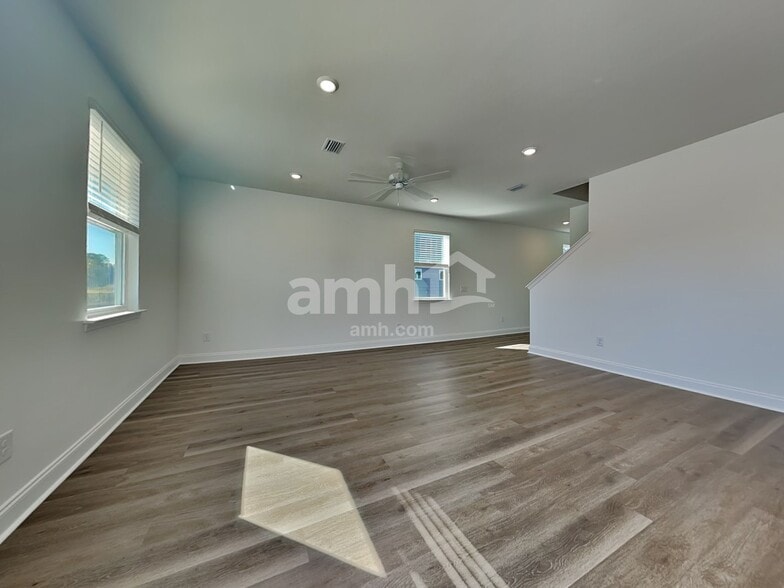 Building Photo - 168 Portside Pk Dr