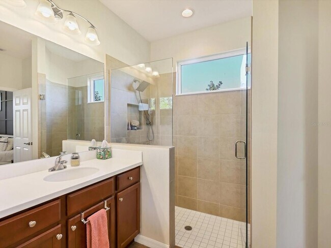 Building Photo - 1041 Buttercup Glen