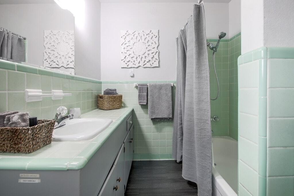 Building Photo - 6004 Libyan Dr