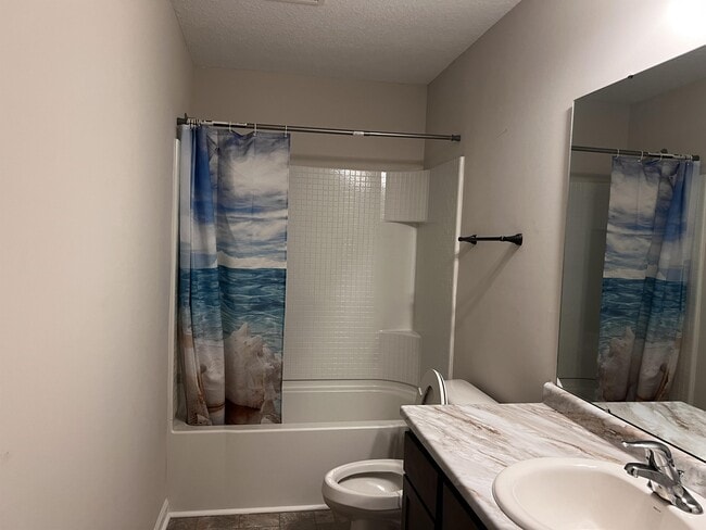 Building Photo - 283 Summerhill Dr