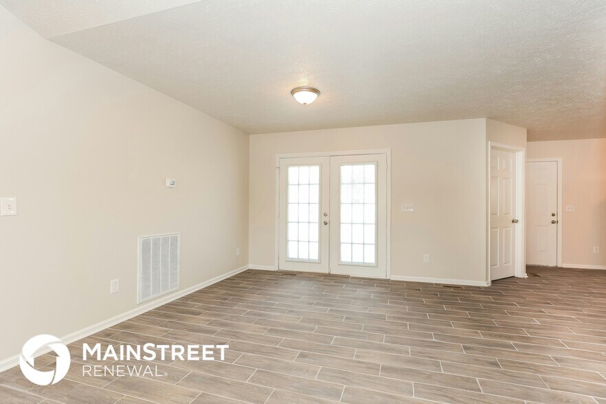 Building Photo - 426 Sondra Dr