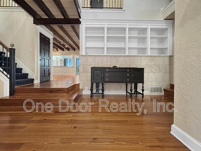 Building Photo - 109 Elizabeth Meriwether